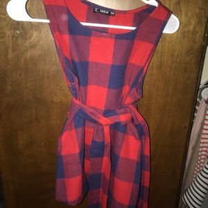 Plaid Sleeveless Top with Removable Tie